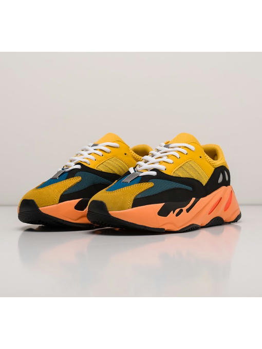 Кроссовки Adidas Yeezy Boost 700 — изображение 2