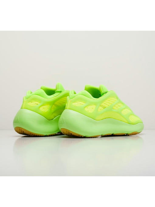 Кроссовки Adidas Yeezy Boost 700 v3 — изображение 3