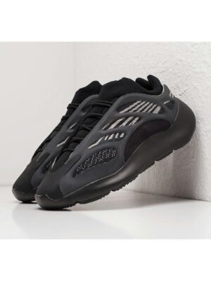 Кроссовки Adidas Yeezy Boost 700 v3