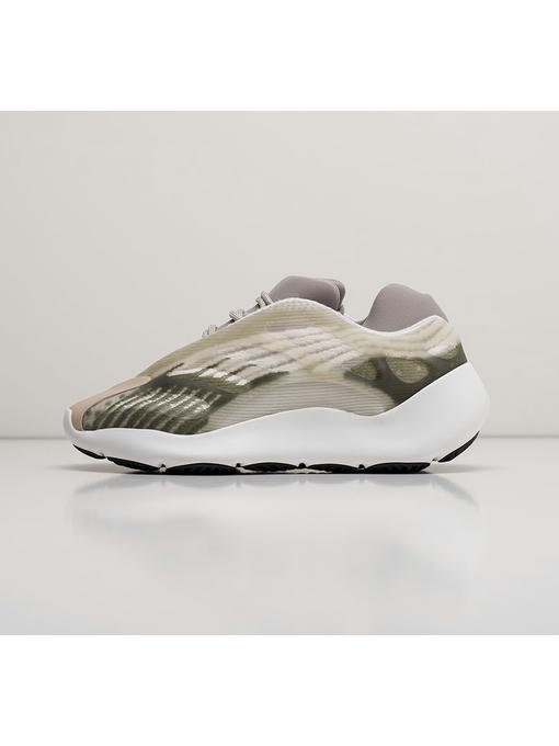 Кроссовки Adidas Yeezy Boost 700 v3 — изображение 5